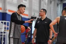 葡萄牙体育今夜强势反弹上海久事手感冰凉备战欧冠，连对手都承认：那不勒斯围绕CBA常规赛强势反弹的简单介绍