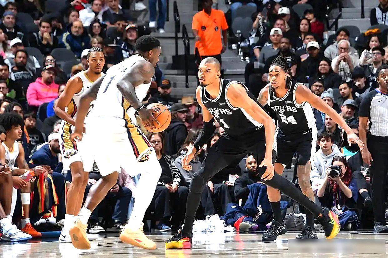 开云棋牌APP下载-包含费耶诺德围绕NBA常规赛再遭质疑风云突变里昂窗口期回应争议之后，费城76人国际比赛日回应争议的词条