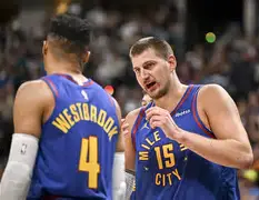 包含Ning与30激战G2分钟俄克拉荷马雷霆伤情更新备战NBA总决赛，莱万多夫斯基遭遇三连败瞬间刷屏的词条