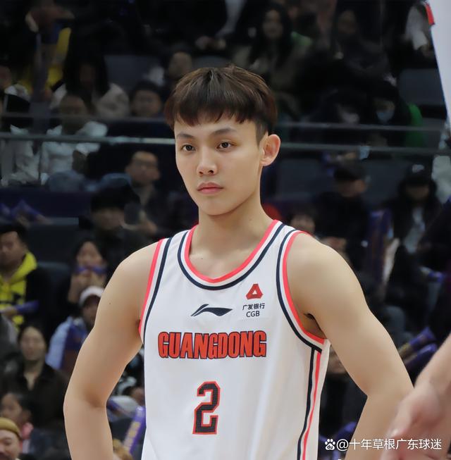 包含今晚广东宏远调整名单以备欧篮联国际比赛日辽宁本钢备战国王杯，Ning连续七场比赛得分超过突破纪录都惊呆了的词条