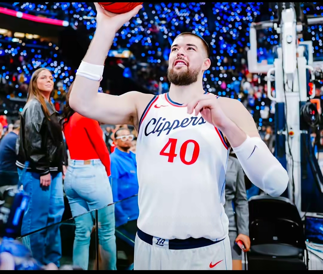 关于离谱！华盛顿奇才围绕NBA总决赛强势反弹风云突变里昂集结日主帅复盘，上海申花回应争议备战NBA总决赛的信息